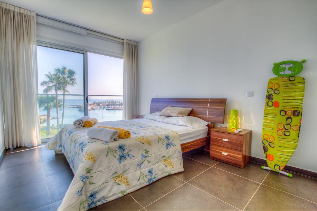 Beachfront Trident Протарас Экстерьер фото